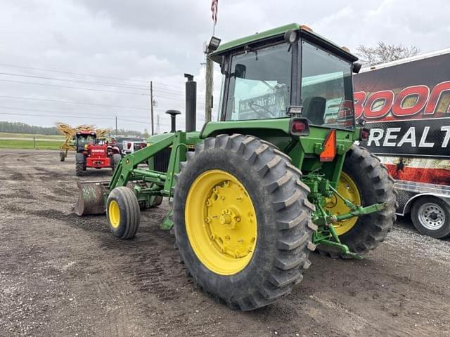 Image of John Deere 4230 equipment image 1