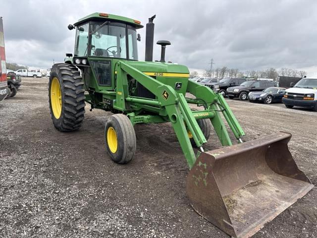 Image of John Deere 4230 equipment image 3