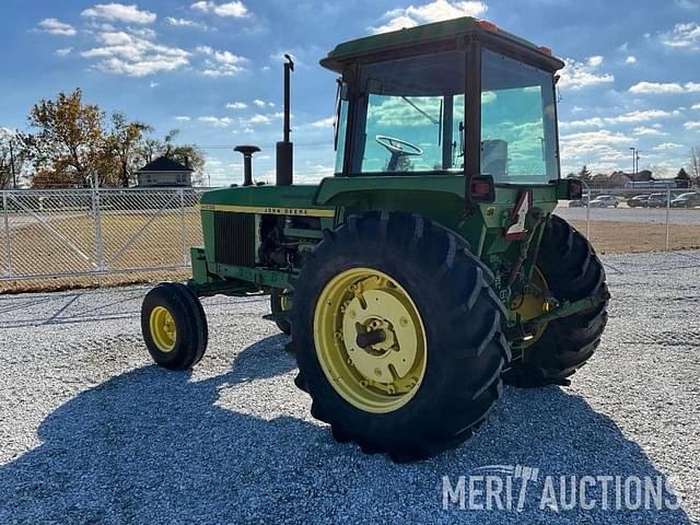 Image of John Deere 4230 equipment image 2