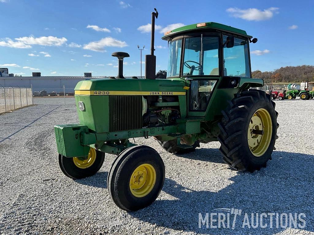 Image of John Deere 4230 Primary image