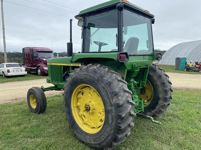 Image of John Deere 4230 equipment image 4