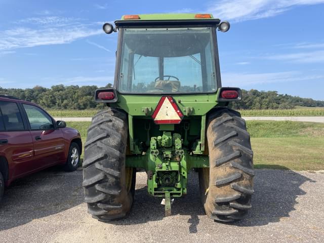 Image of John Deere 4230 equipment image 3