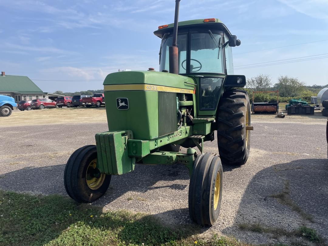 Image of John Deere 4230 Primary image