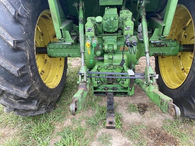 Image of John Deere 4230 equipment image 4