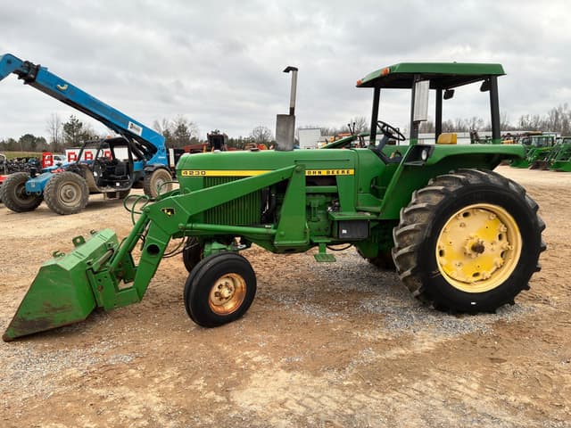 Image of John Deere 4230 equipment image 2