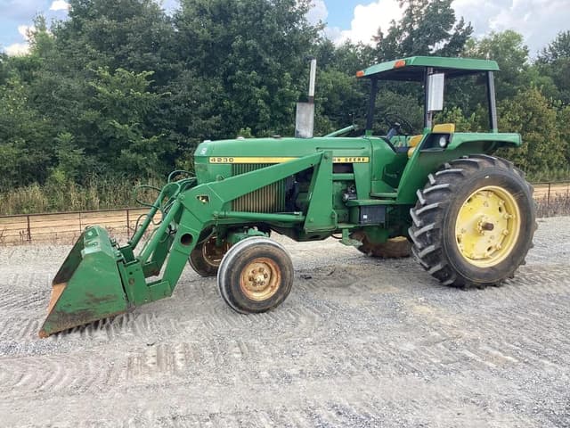 Image of John Deere 4230 equipment image 1