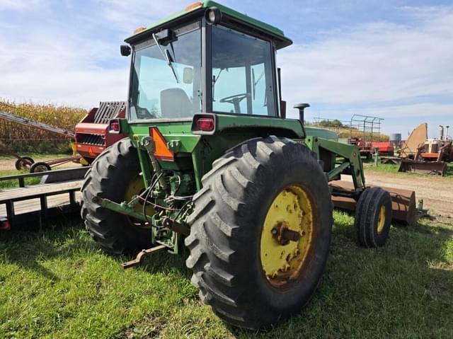 Image of John Deere 4230 equipment image 2