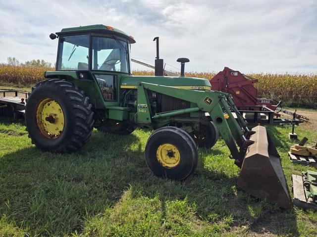 Image of John Deere 4230 equipment image 1