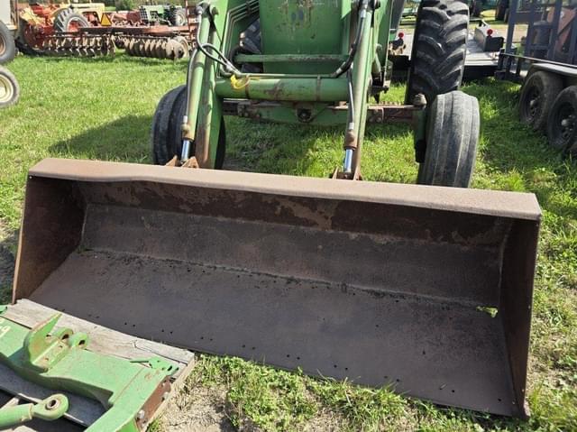 Image of John Deere 4230 equipment image 3