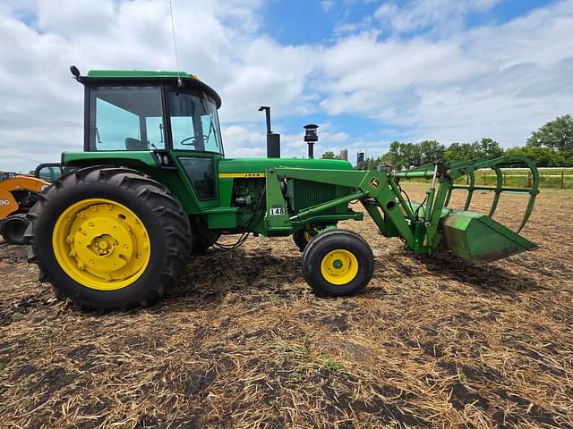 Image of John Deere 4230 equipment image 2