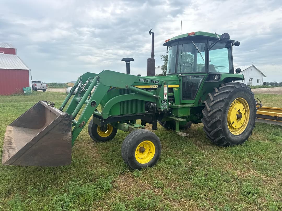 Image of John Deere 4230 Primary image