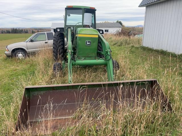 Image of John Deere 4230 equipment image 1