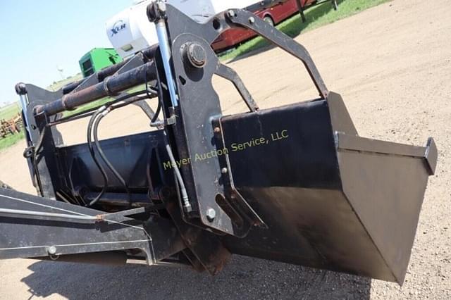Image of John Deere 4240 equipment image 4