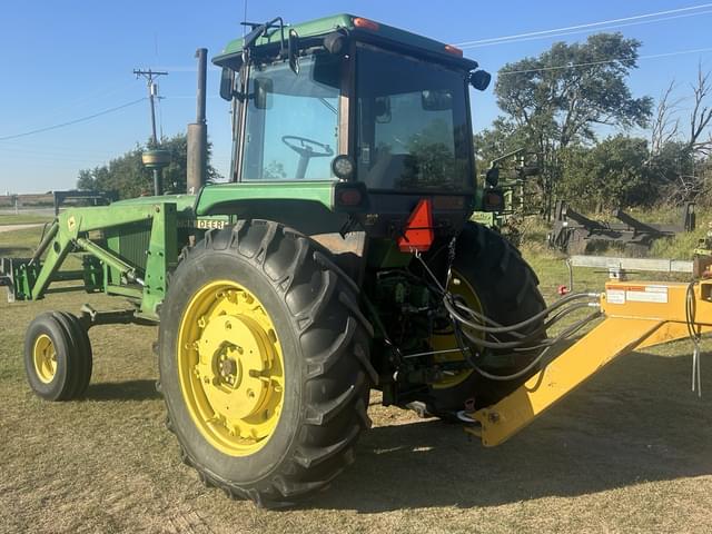 Image of John Deere 4240 equipment image 2