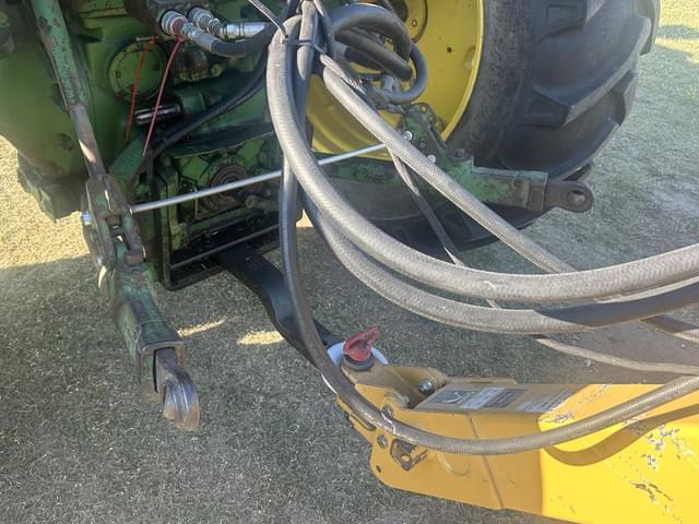 Image of John Deere 4240 equipment image 3