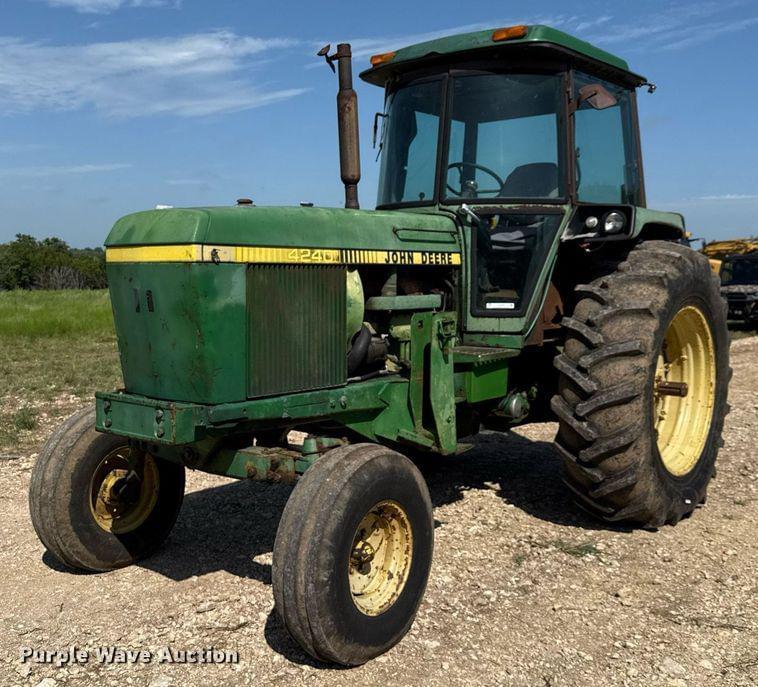 Image of John Deere 4240 Primary image
