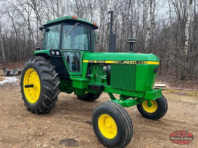 Image of John Deere 4240 equipment image 2