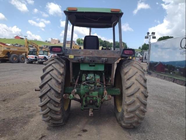Image of John Deere 4240 equipment image 3