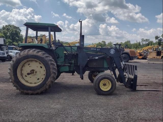 Image of John Deere 4240 equipment image 2