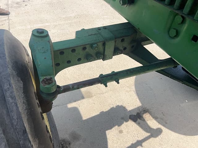 Image of John Deere 4240 equipment image 3