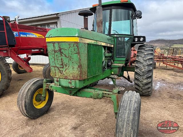 Image of John Deere 4240 equipment image 2