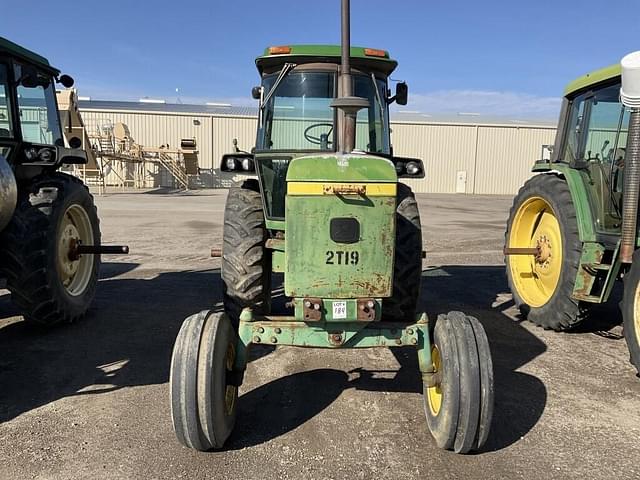 Image of John Deere 4240 equipment image 1