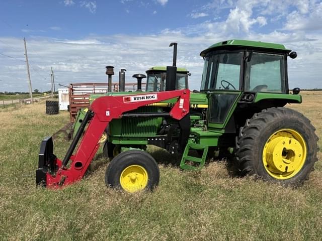 Image of John Deere 4240 equipment image 3