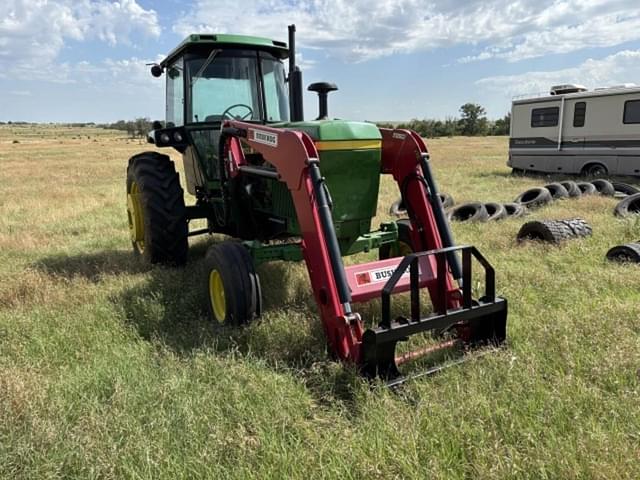 Image of John Deere 4240 equipment image 1