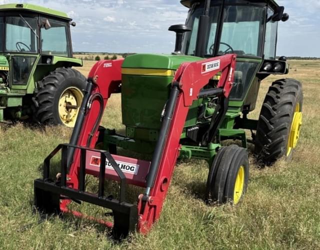 Image of John Deere 4240 equipment image 2