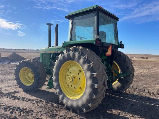 Image of John Deere 4240S equipment image 4