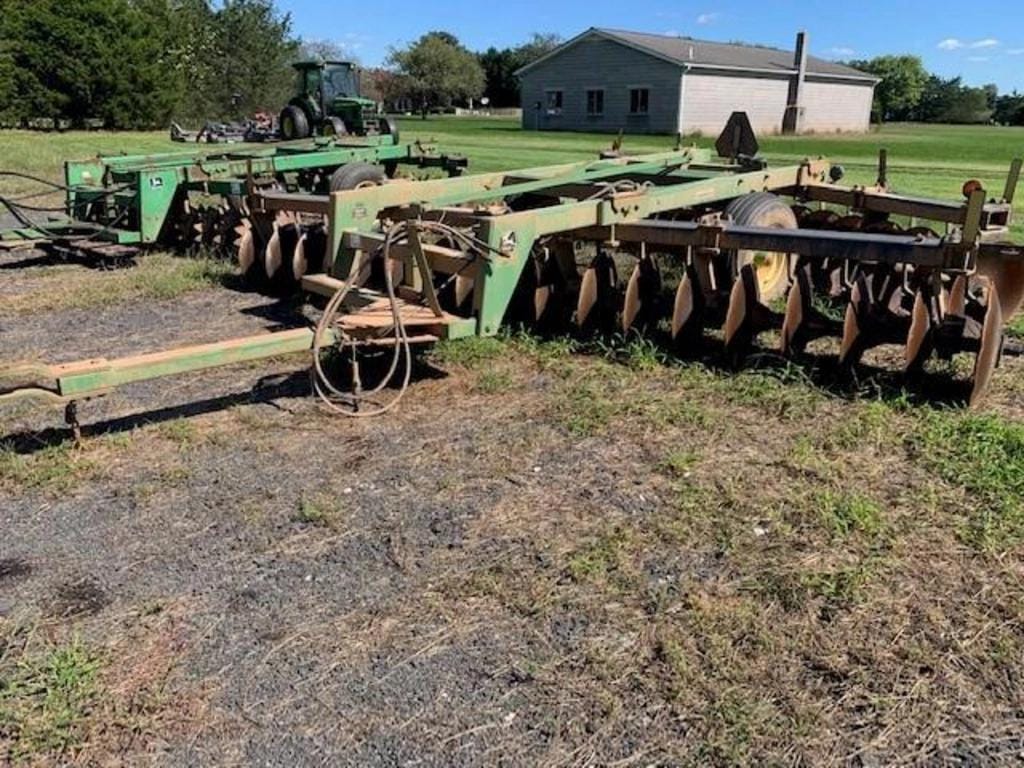 Main image John Deere 425