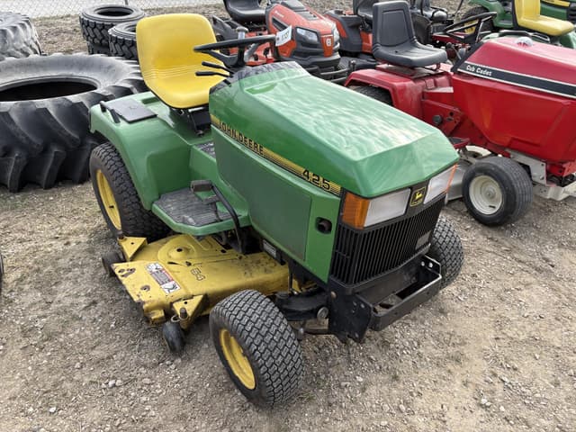 Image of John Deere 425 equipment image 1