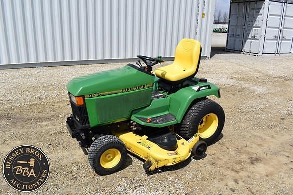 Image of John Deere 425 Primary image