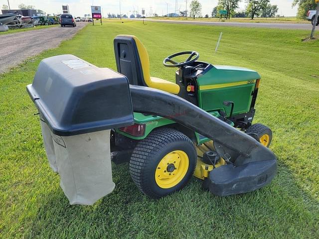Image of John Deere 425 equipment image 4