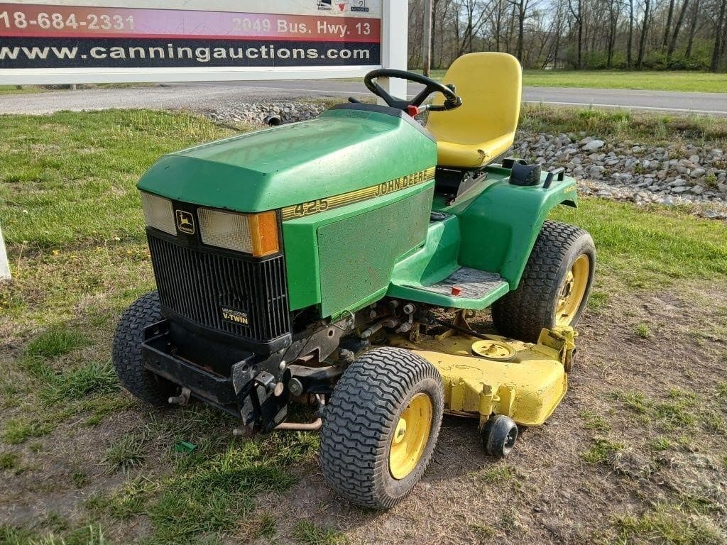 Image of John Deere 425 Primary image