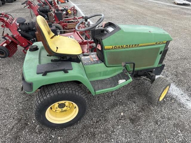 Image of John Deere 425 equipment image 3