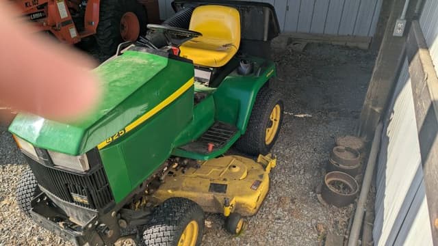 Image of John Deere 425 equipment image 4