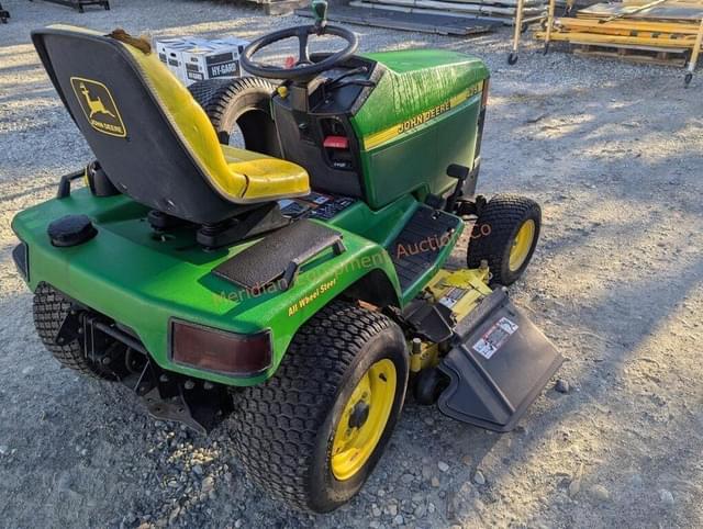 Image of John Deere 425 equipment image 4