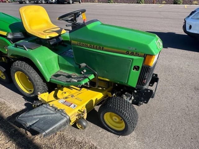 Image of John Deere 425 equipment image 3