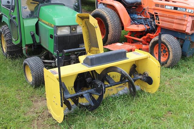 Image of John Deere 425 equipment image 3