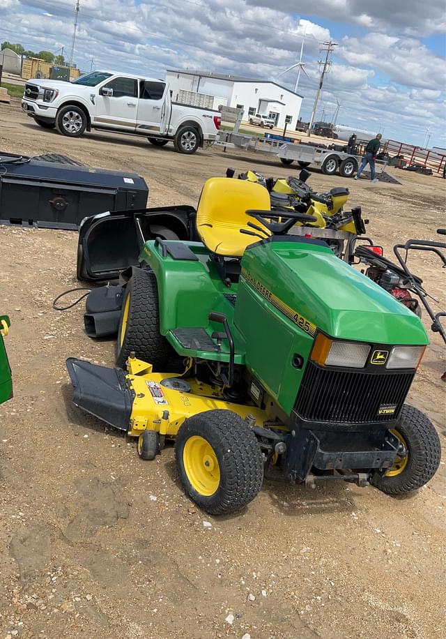 Image of John Deere 425 equipment image 2