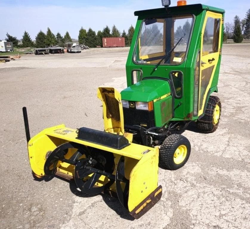 Image of John Deere 425 Primary image