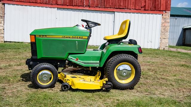 Image of John Deere 425 equipment image 1