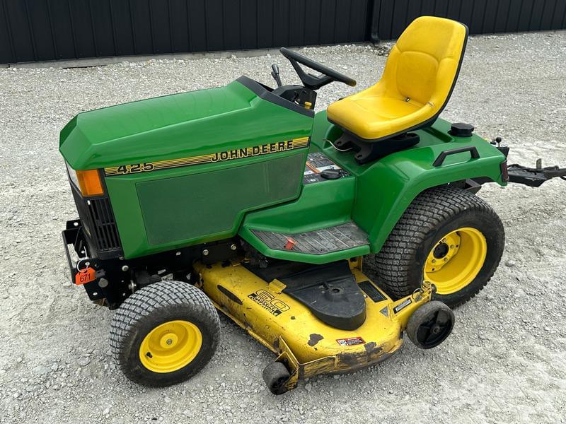 Image of John Deere 425 Primary image