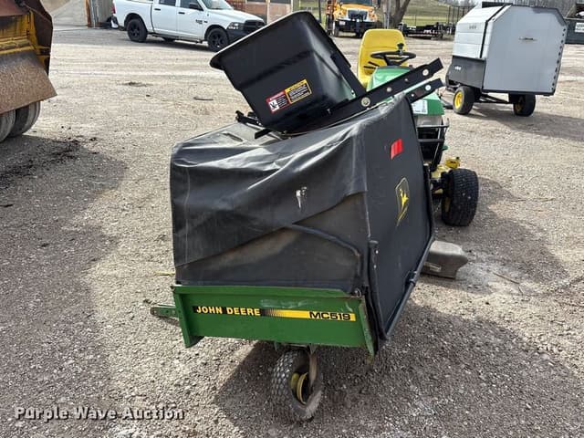 Image of John Deere 425 equipment image 1