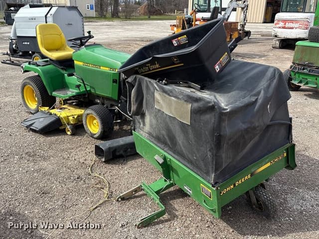 Image of John Deere 425 equipment image 2