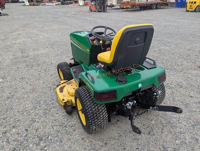 Image of John Deere 425 equipment image 4