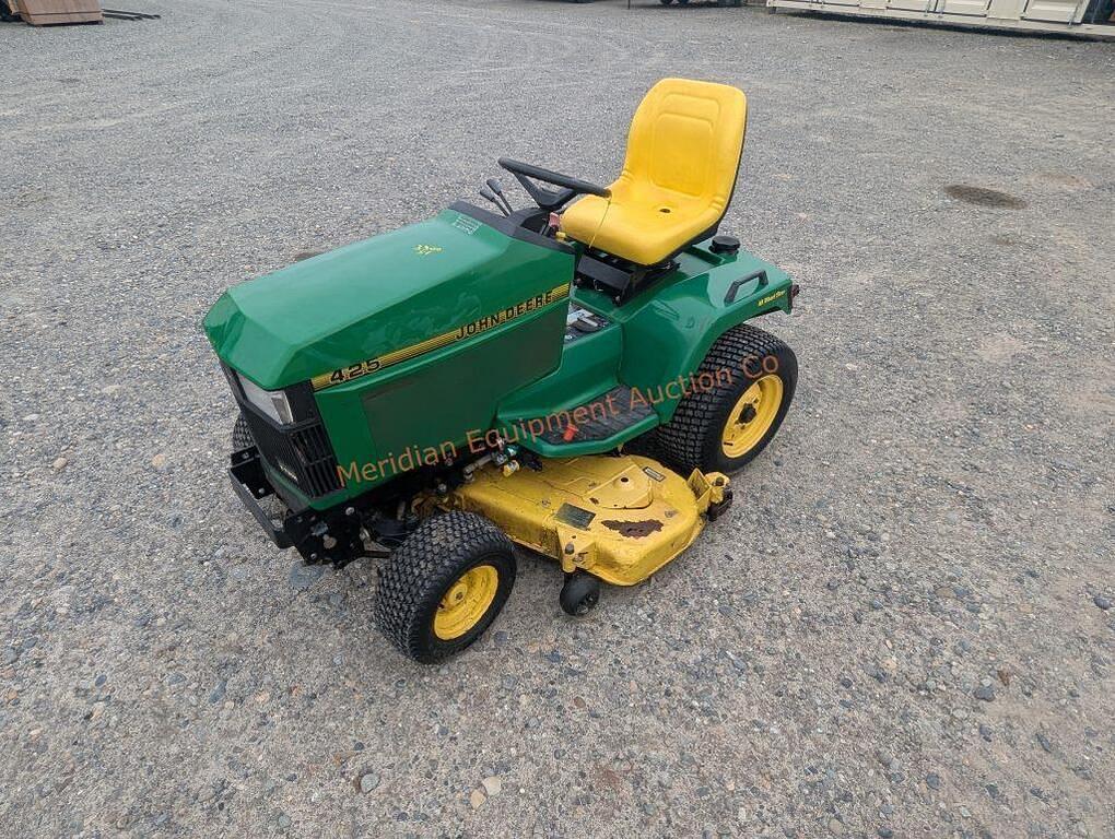 Image of John Deere 425 Primary image