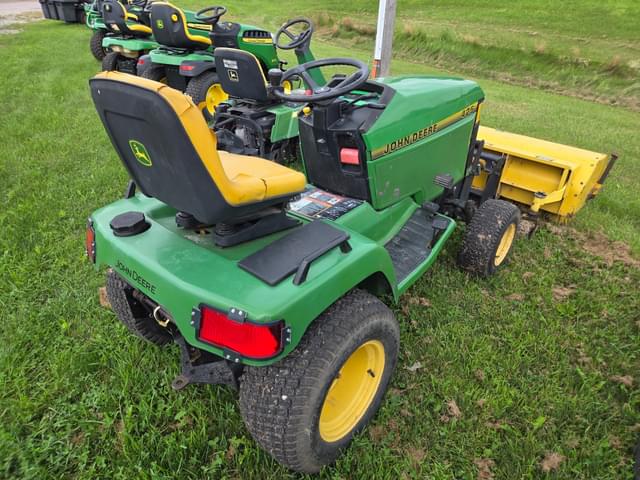 Image of John Deere 425 equipment image 3