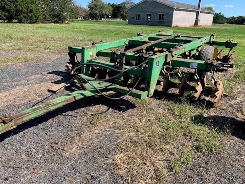 Main image John Deere 425